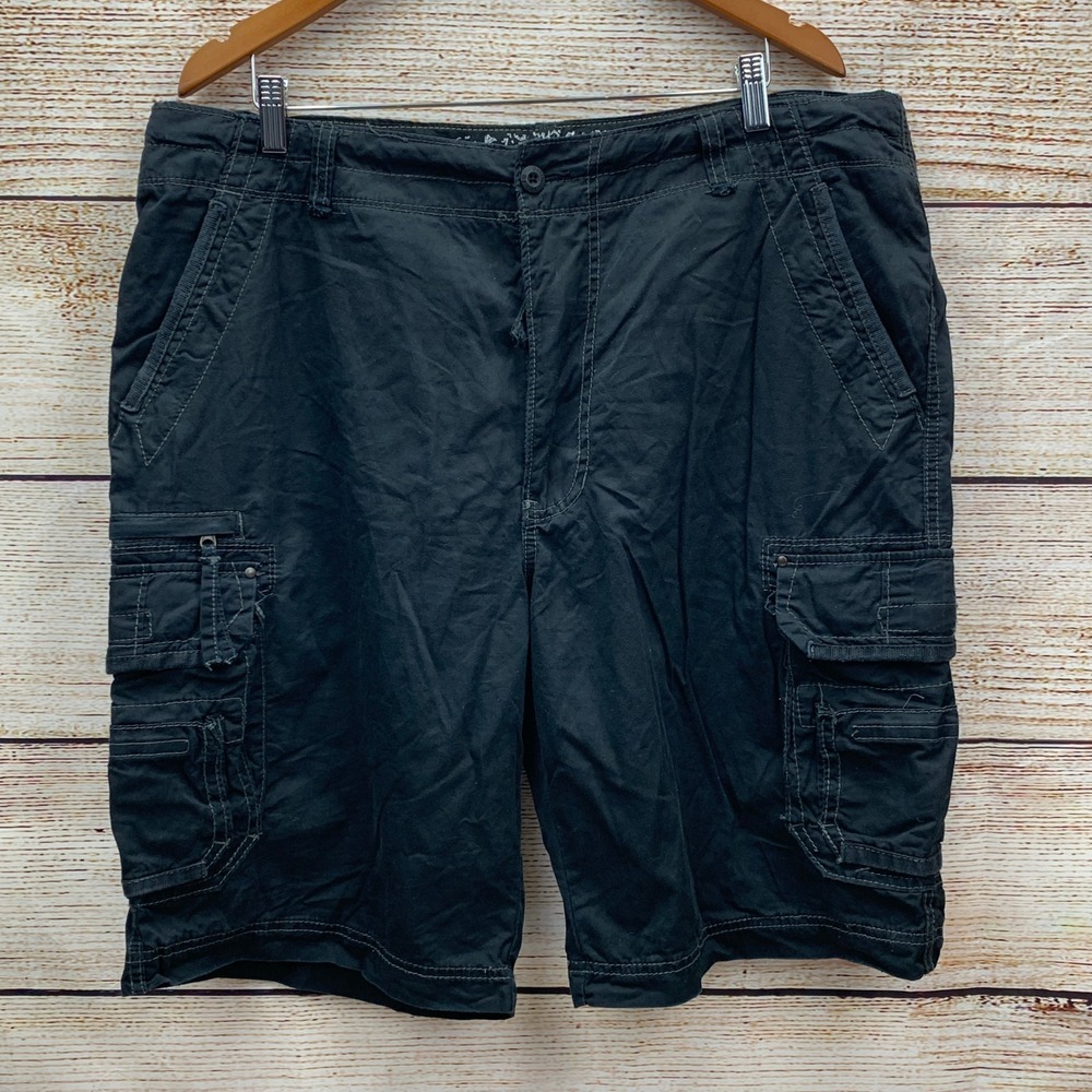 Public Opinion Black Cargo Shorts Men's Size 40 100% Cotton Multiple Pockets